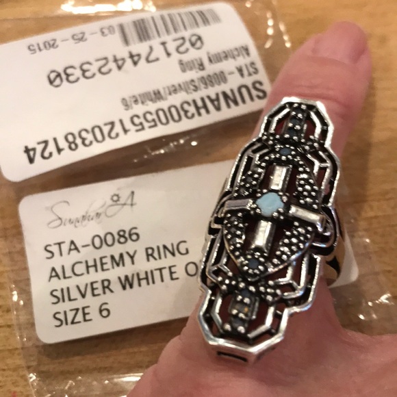 NWT SunaharA Malibu silver Alchemy ring. Size 6 - Picture 2 of 6